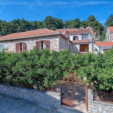 Holiday House With A Parking Space Svirce, Hvar - 17682 Vrbanj 외부 사진