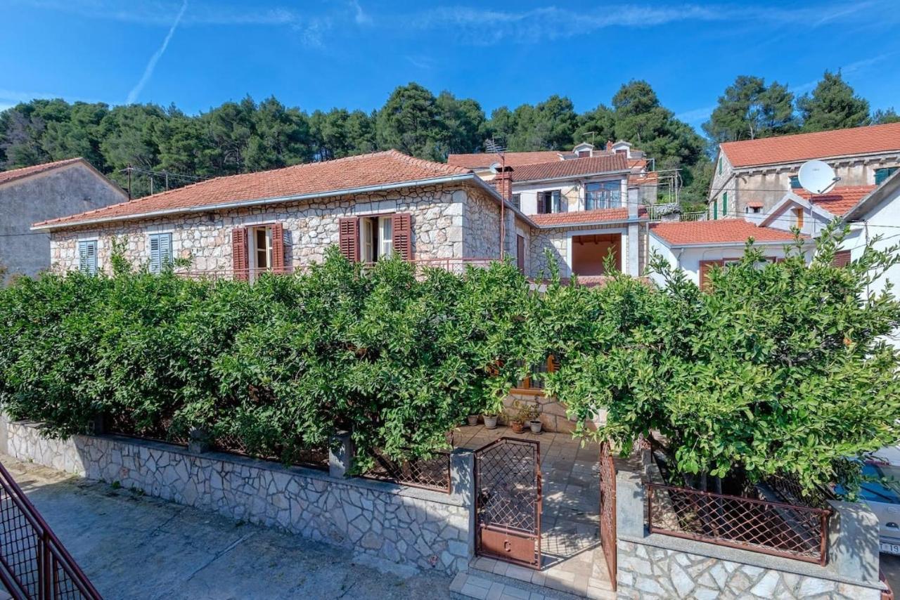 Holiday House With A Parking Space Svirce, Hvar - 17682 Vrbanj 외부 사진