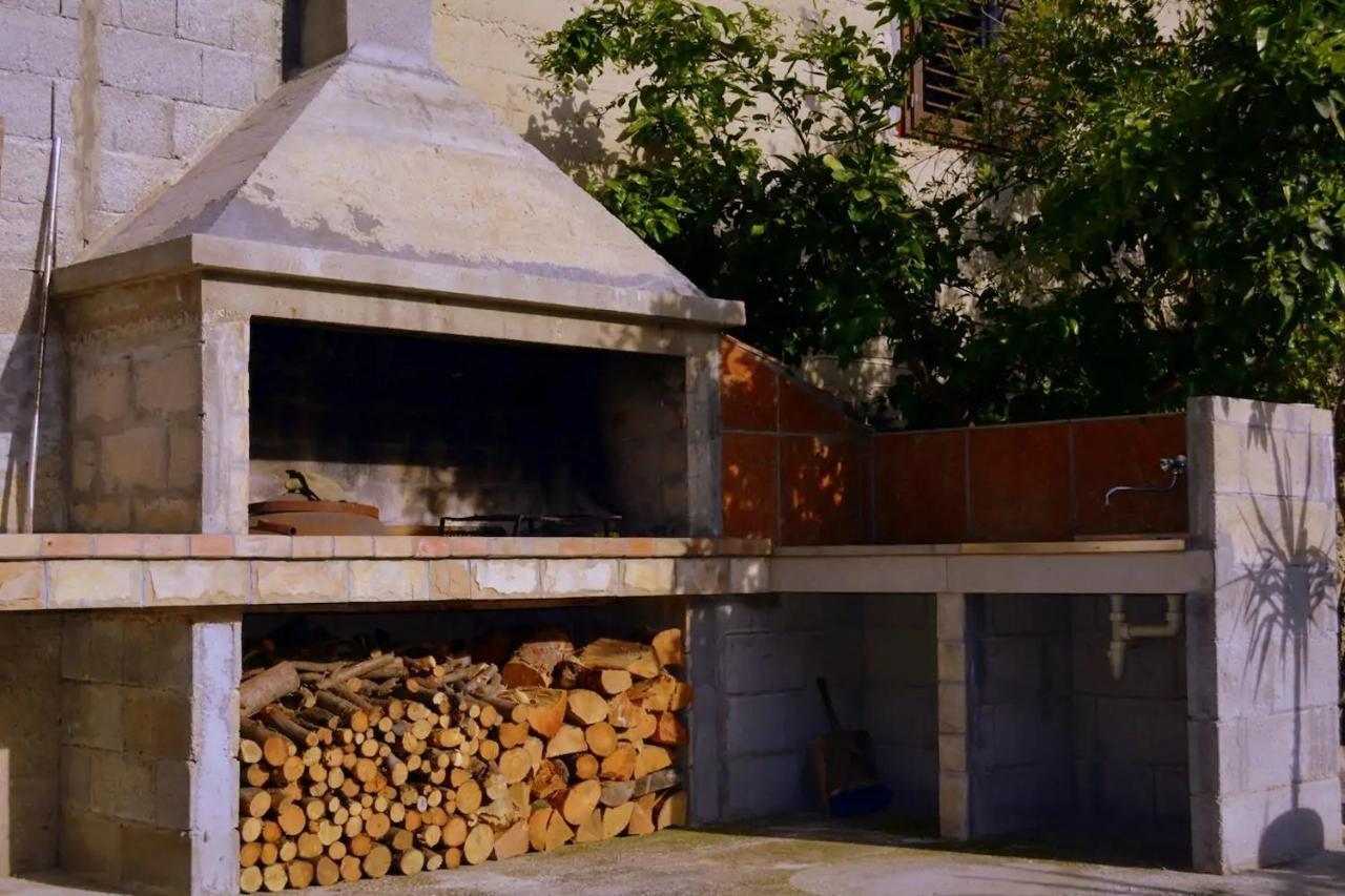 Holiday House With A Parking Space Svirce, Hvar - 17682 Vrbanj 외부 사진